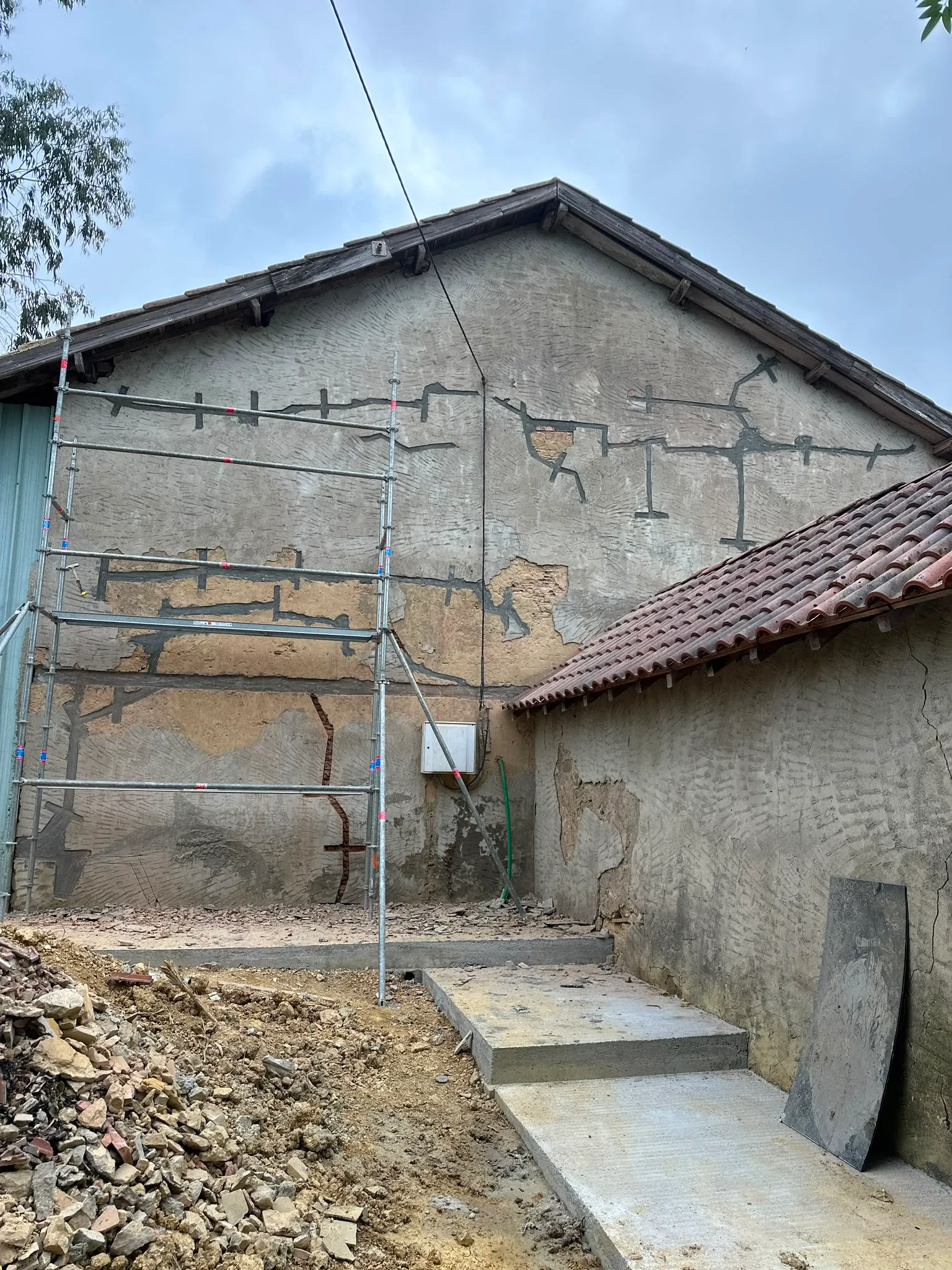 Rénovation d'un pignon fissuré